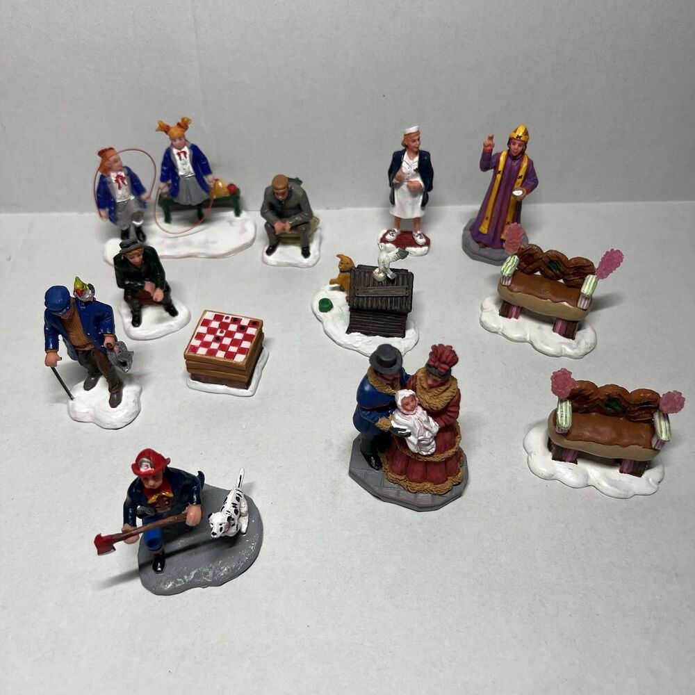Vintage Lemax Christmas Village Figurines Accessories Mixed Lot - 12 Pieces